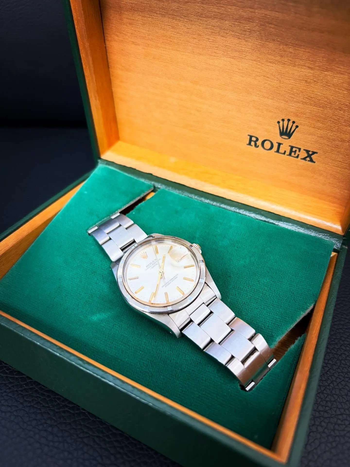 《ロレックス オイスターパーペチュアルデイト》